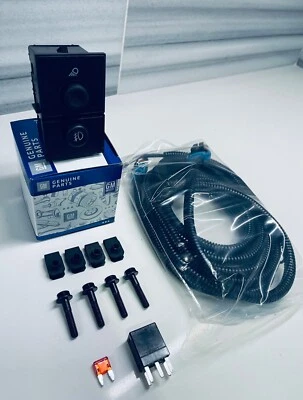 03-06 Chevy Gmc OEM fog light switch with Harness plug and play - Image 1 of 4