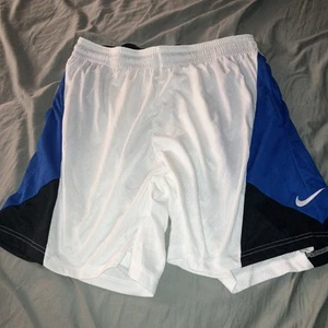 Nike Dry Fit White Blue Black Athletic Basketball Shorts Size XXL - Picture 1 of 3