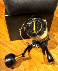 Carrete giratorio Shimano 20 Stella SW 6000HG usado libre de impuestos con caja envío gratuito - Imagen 1 de 8