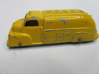 Vintage 1950s Tootsie Toy Yellow Oil / Gas Tanker Truck Diecast All Original 4.5 - Image 1 of 4