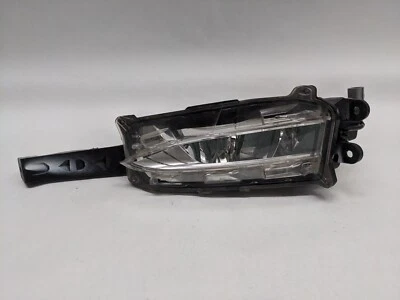 Lexus NX300h NX200t Fog Light Lamp Driver's Left 2015 - 2017 - Image 1 of 4