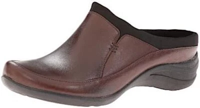 Zueco Hush Puppies Epic para mujer de cuero marrón oscuro Foto 1 de 4