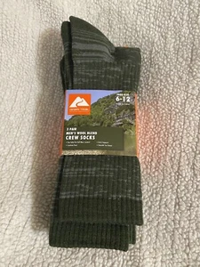 Ozark Trail Men's Crew Socks 6”-12” Wool Blend Green Cushion Foot 3 Pack - Picture 1 of 6