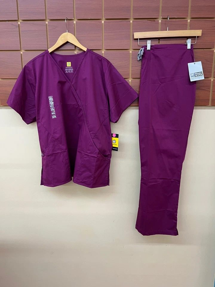 Novo conjunto de esfoliantes sólidos Wink Wine com top 2XL e calças 2XL novo com etiquetas! - Imagem 1 de 1