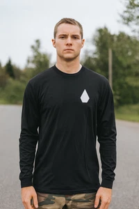 NWT Men Volcom Stone Euro Corpo Black Long Sleeve Graphic Athletic Preppy Logo M - Picture 1 of 8