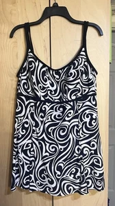 Robby Len Women's Size 18 One-Piece Black And White Printed Slimming Swimsuit - Picture 1 of 4