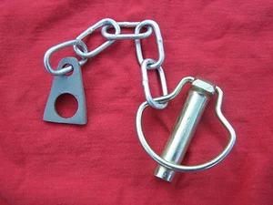 Lynch Pin , Chain and Bracket to fit the Ferguson TE20, MF35, MF135 hinge pin - Picture 1 of 1
