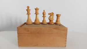 Antique Lardy chess set - 9,6 cm King - Pre WW2 - Great condition