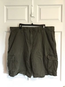 Falls Creek Men’s 44 olive green cargo shorts 100% cotton Pockets Front & Back - - Picture 1 of 3