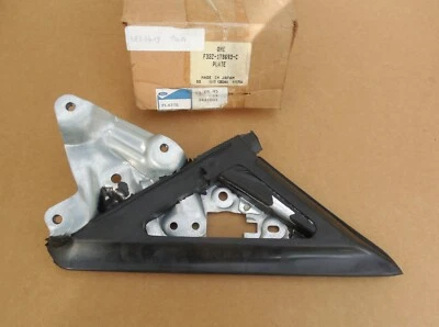 Ford Probe Panel Door Window Front Right Ford Finis 3441001 - F32Z-17B693-C - Image 1 of 4