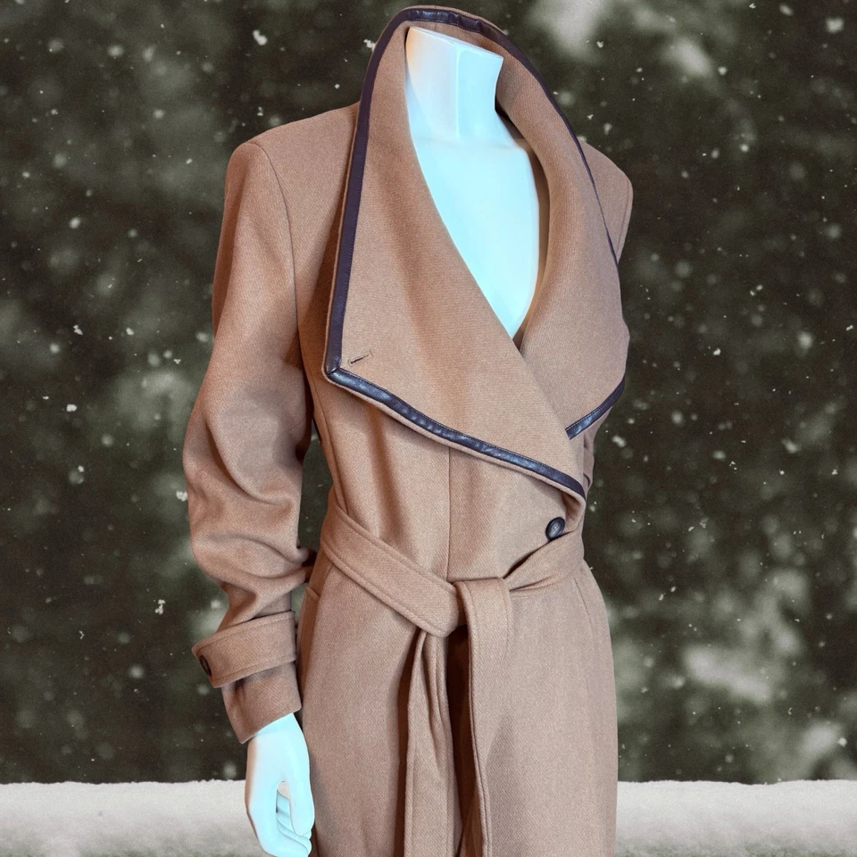 Gabardina DKNY Pesada Mezcla Lana Nueva con Etiquetas Precio Original $500 Foto 1 de 4