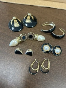 Juego de 6 pares de pendientes perforados vintage NEGRO/DORADO - Imagen 1 de 9