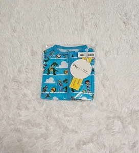 Pijama Little Sleepies Disney Toy Story Pals azul con cremallera 6-12 meses nuevo en caja nuevo - Imagen 1 de 2