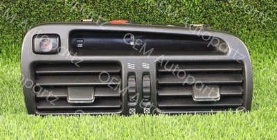 Lexus GS300 GS400 1998-2005 AC Heat air vent with clock & hazard switch Oem used - Image 1 of 4