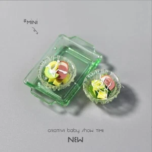 Ensaladera miniatura de frutas y verduras para casa de muñecas 🧲 decoración a escala 1:12 muñeca OB11 - Imagen 1 de 11