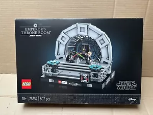 LEGO Star Wars Emperor's Throne Room Diorama (75352) Brandneu, Kostenloser Versand - Bild 1 von 6