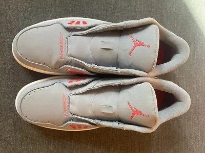 Camurça Air Jordan Low Swoosless cinza prata laranja brilhante vermelho 12,5 - Imagem 1 de 3