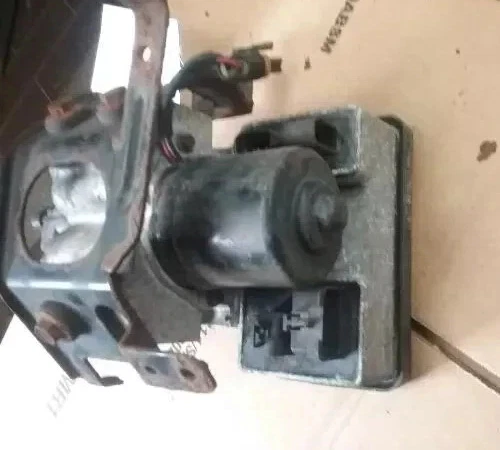 Conjunto de bomba de freno antibloqueo Chevy GMC Express Savana 1500 2500 1999-2002 Foto 1 de 4