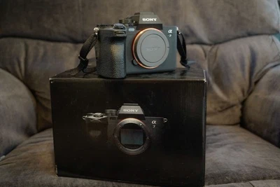 Sony Alpha a7 IV a7iv a74 33MP Mirrorless Camera - Mint - Image 1 of 4