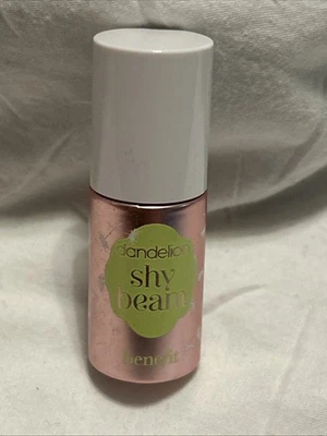 Iluminador Benefit Shy Beam Nude Rosa Mate Resplandor 0.13 OZ Nuevo Foto 1 de 4