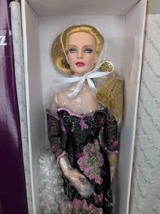 16" Tonner Modepuppe "FAO Schwartz Lace & Roses Sydney Chase" 2007 NRFB - Bild 1 von 22