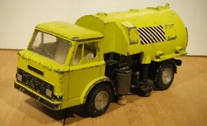 Dinky 449 Johnston Road Sweeper Diecast vehicle for spares or restoration