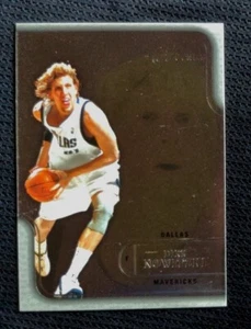 2003-04 Flair Dirk Nowitzki #20 HOF Mavericks - Picture 1 of 2