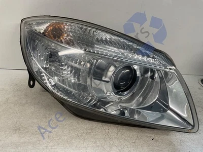 Skoda Fabia 5J Pre-Facelift 07-10 Drivers Right Headlight - image 1 of 4