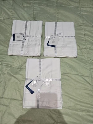 Protetor de travesseiro branco Boll and Branch novo e com etiquetas  - Imagem 1 de 2