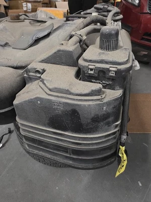 Chevrolet Cruze 2011-2015 EVAP bote de vapor bote de emisiones de carbón fabricante de equipos originales Foto 1 de 2