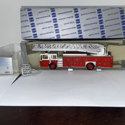 Conrad 1/50 Scale 5502 - E-One Fire Engine Truck Rescue Ladder - Image 1 of 4