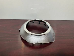 AUDI A6 S6 C6 RIGHT XENON HEADLIGHT MAIN BULB CHROME TRIM 160176 - Picture 1 of 4