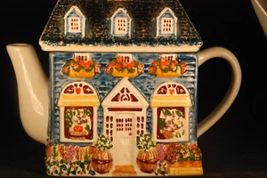 Preferred Stock Square Ceramic House Tea Pot Retired Collectible - Picture 1 of 1