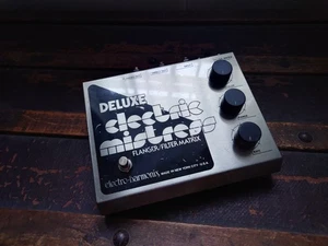 Electro-Harmonix Deluxe Electric Mistress Reissue - Picture 1 of 7