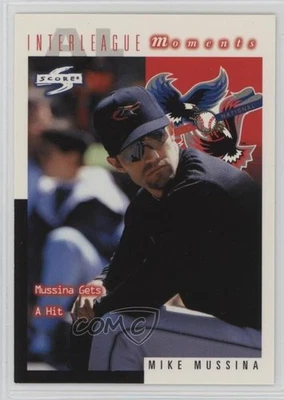 1998 Score Interleague Moments Mike Mussina #258 HOF - Image 1 of 2