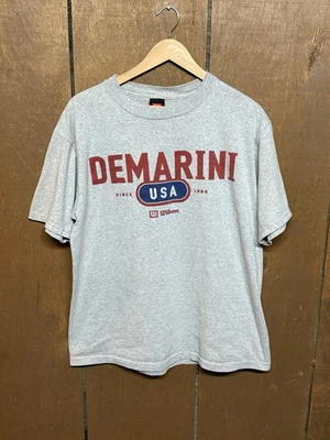 Camisa de Softbol Wilson Demarini DE COLECCIÓN Adulto Talla XL Gris Manga Corta Para Hombres Años 90 Foto 1 de 4