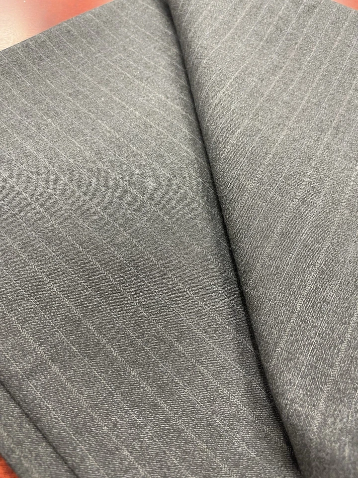 Tela de traje a rayas carbón vintage de 3 yardas de los años 70/80 - mezcla de lana sin existencias Foto 1 de 4