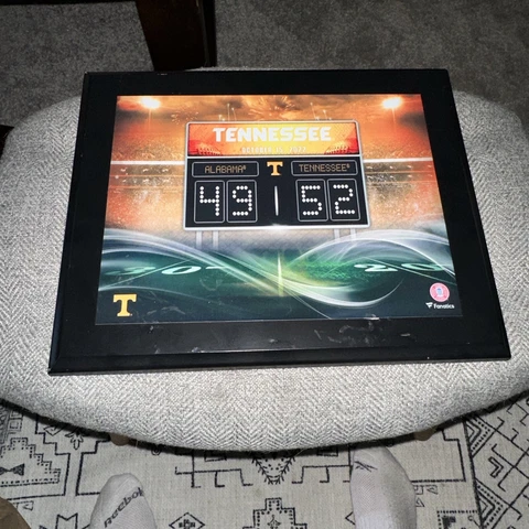 Tennessee Volunteers 10.5x13 2022 Win vs Alabama Crimson Tide Plaque Cover