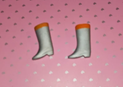 MUÑECA BARBIE VINTAGE, BOTAS ZOKKO GRIS Y NARANJA #1820 JAPÓN Foto 1 de 2