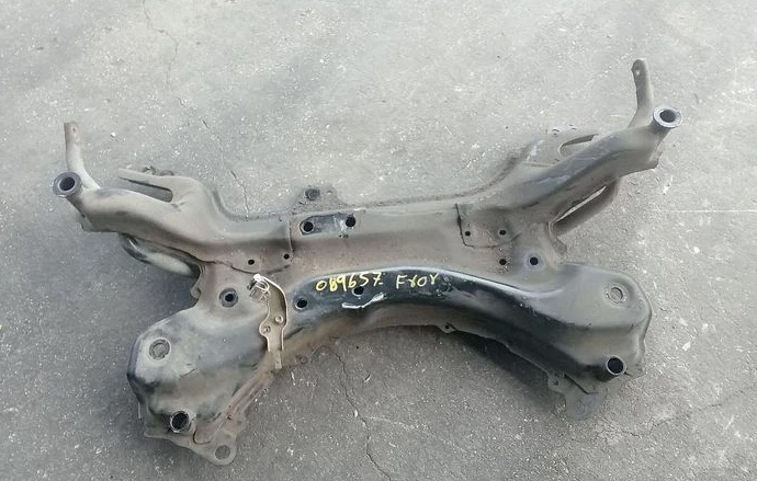 Toyota Rav4 Prius 2006-2018 suspensión delantera travesaño Foto 1 de 1
