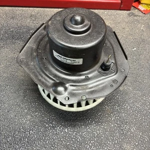 Genuine GM 66-96 Misc Models Heating & AC Blower Motor with Wheel 19131214 - Picture 1 of 5