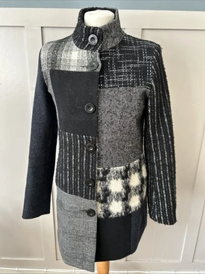 Abrigo para mujer Desigual talla 36 UK 10 negro mezcla tweed mezcla de lana abotonada usado Foto 1 de 4