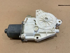 Mercedes ML W164 Window Lifter Motor Rear Right O/S Drive Unit A2518200208 - Picture 1 of 4