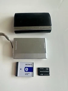 Sony Cyber-shot DSC-T77 10.1MP 4x Zoom Digital Camera Silver NEEDS CHARGER w/4GB - Picture 1 of 12