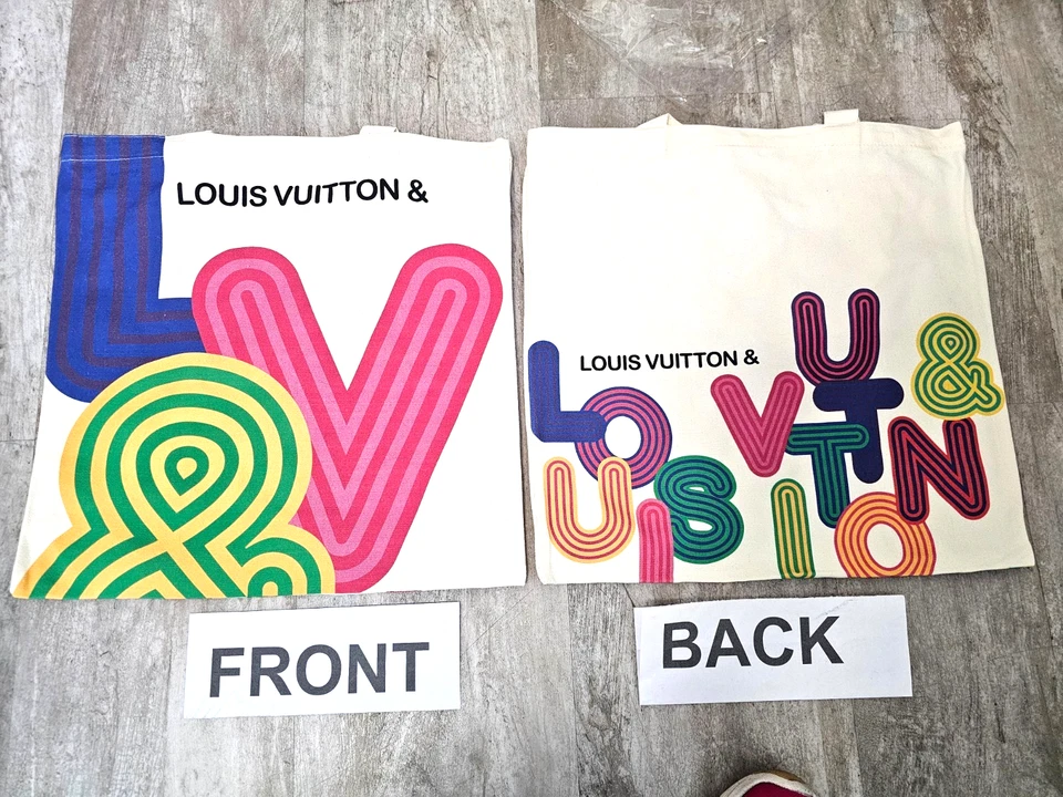 Bolso de Mano Louis Vuitton City Guide Exhibition Limited 2022 Shenzhen China Foto 1 de 4