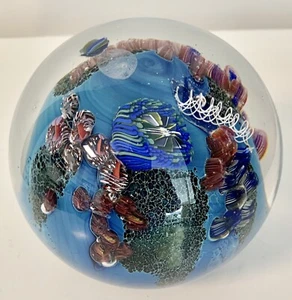 FABULOUS JOSH SIMPSON ART GLASS 4.25”PLANET PAPERWEIGHT - Picture 1 of 12