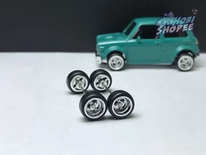 R319 Hot wheels 1/64 Real Riders Donut 4 Spoke Chrome 8mm, Long Rubber wheels - Picture 1 of 4