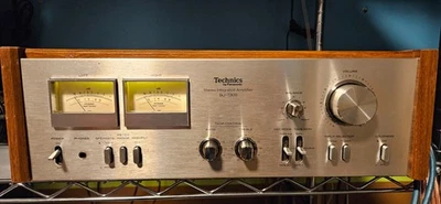 Amplificador integrado Technics SU-7300 - Completamente reparado, restaurado, recapitulado Foto 1 de 4