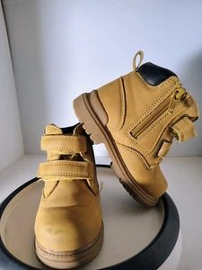 Wonder Nation Kleinkind Jungen hellbraune Arbeitsstiefel Größe 6 Klettverschluss seitlicher Reißverschluss... - Bild 1 von 11