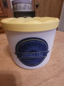 Bath & Body Works SWEET TEA & LEMONADE 3-Wick Candle Yellow Decorative Lid NEW - Picture 1 of 6